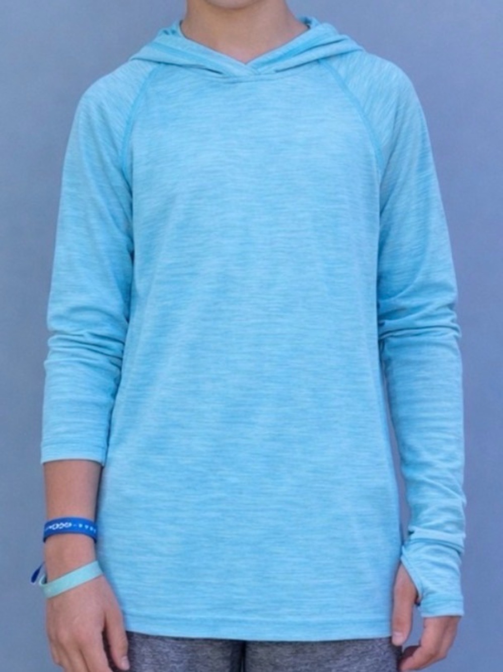 KIDS TARGET ALL-IN-MOTION AQUA BLUE HOODIE W/ KANGAROO POCKET & THUMB HOLES - L